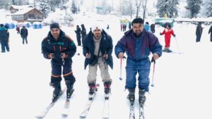 Skiing in Manali